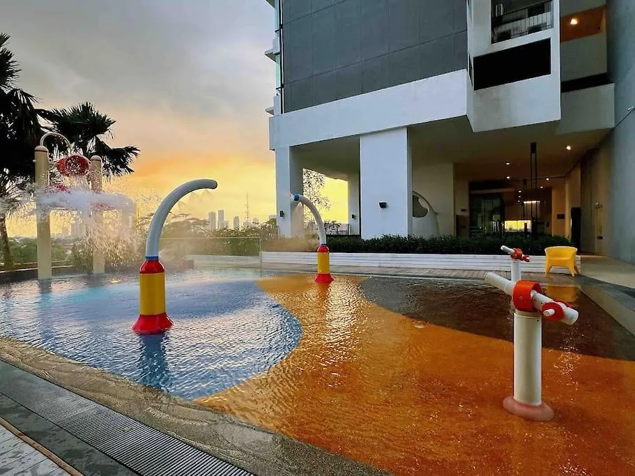 B0812 South Key Mosaic Midvalley Ksl Sgciq 2Bedroom Netflix!! By Stay Johor Bahru Apartment