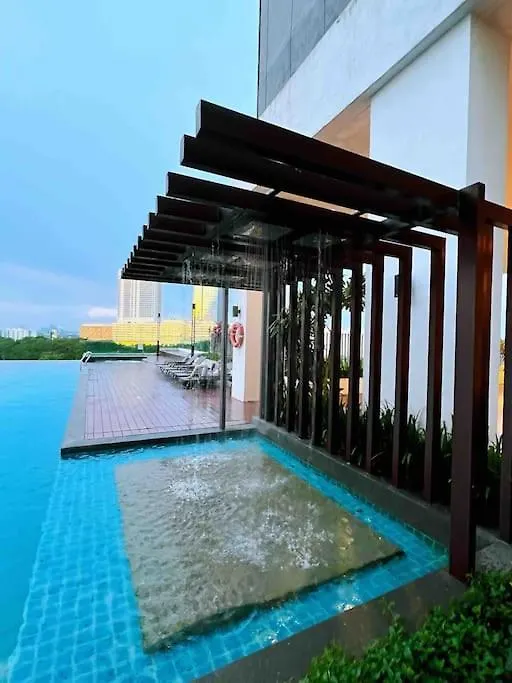 B0812 South Key Mosaic Midvalley Ksl Sgciq 2Bedroom Netflix!! By Stay Johor Bahru Apartment