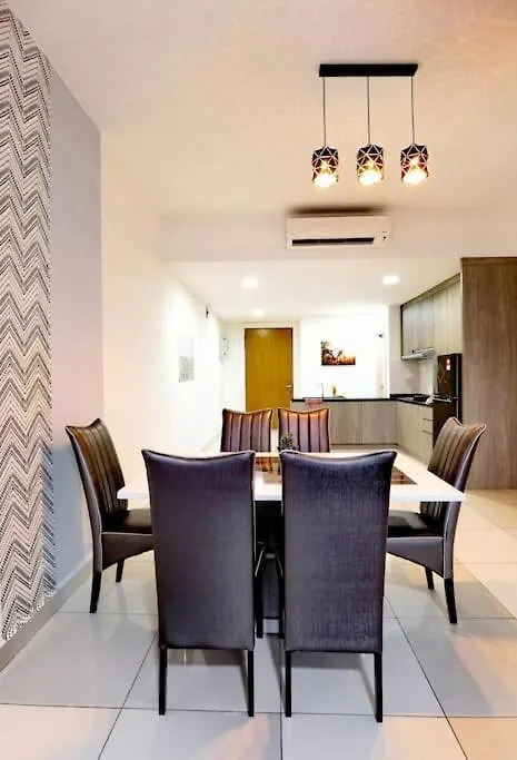 B0812 South Key Mosaic Midvalley Ksl Sgciq 2Bedroom Netflix!! By Stay Johor Bahru 0*,