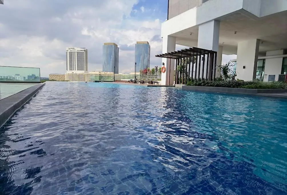 B0812 South Key Mosaic Midvalley Ksl Sgciq 2Bedroom Netflix!! By Stay Johor Bahru